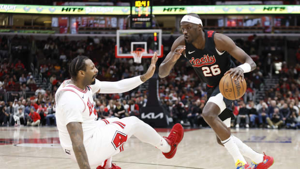 Portland Trail Blazers center Duop Reath (26) drives to the basket against the Chicago Bulls during the second half at United Center.
